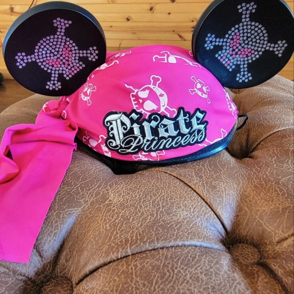 Mickey mouse Disney hat!